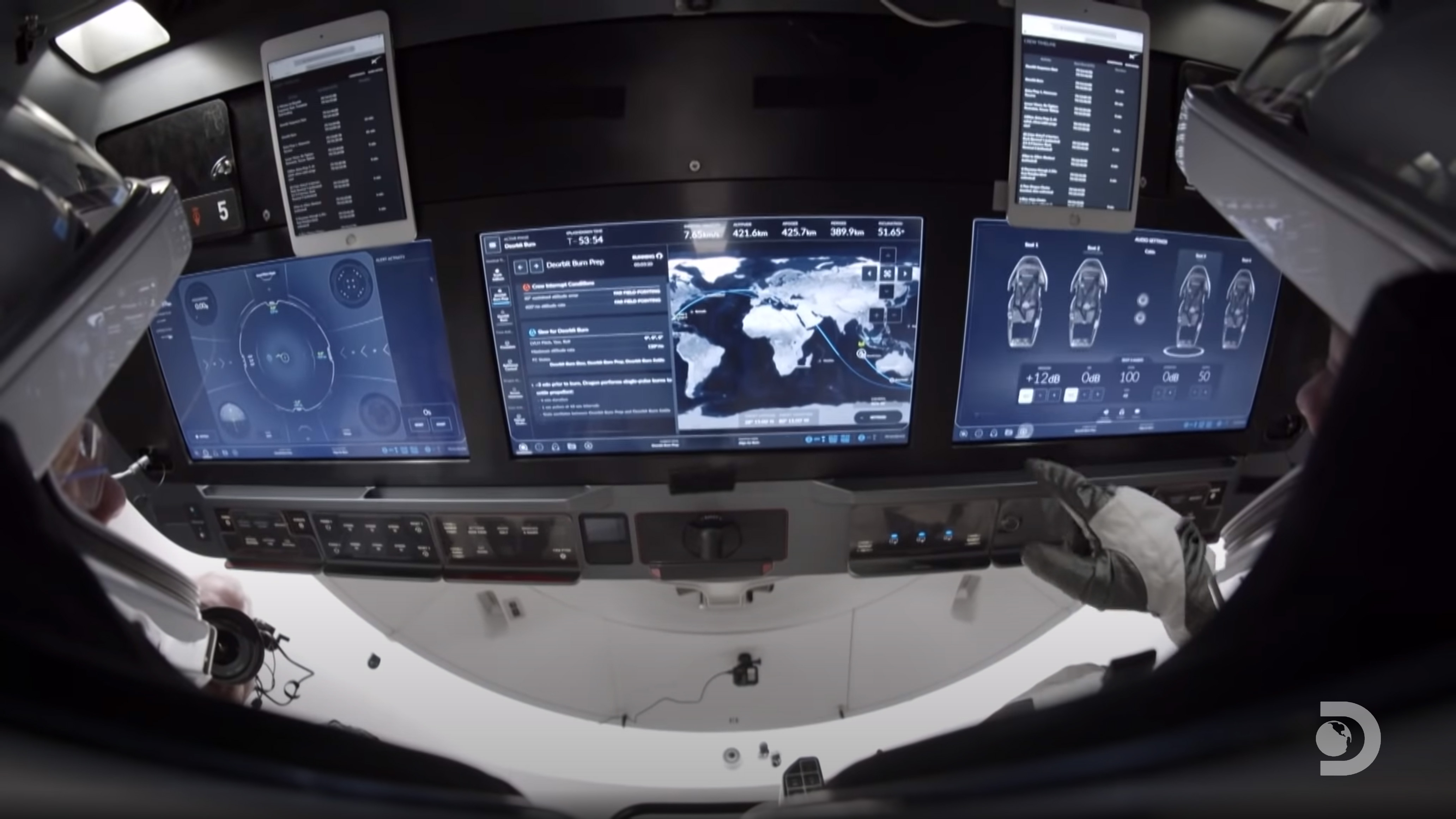 SpaceX - Crew Dragon Displays UI/UX